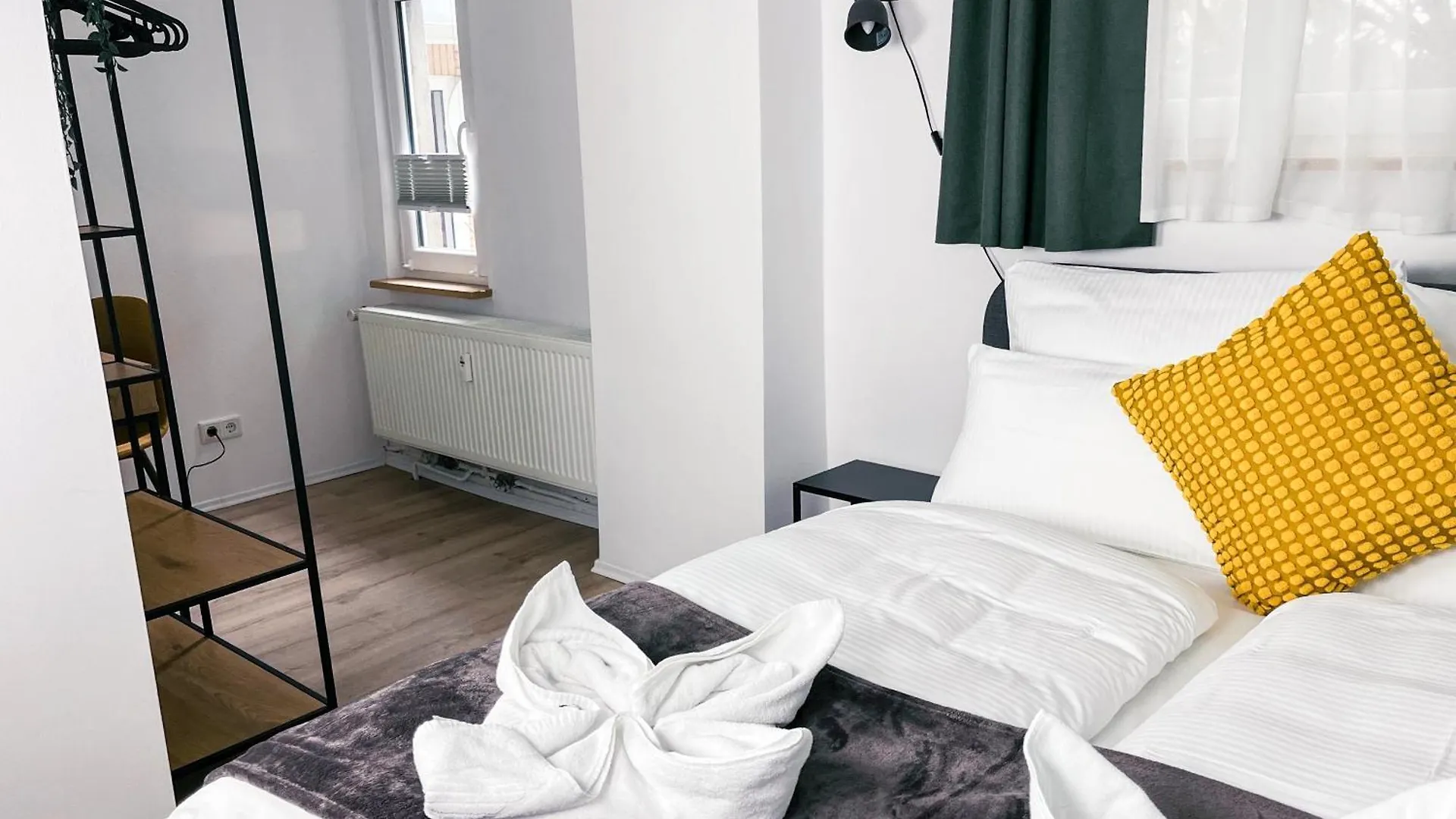 Gemuetliches Apartment In Zentraler Lage In Hamburg Alsterdorf Fuer Bis Zu 7 Personen 0*,